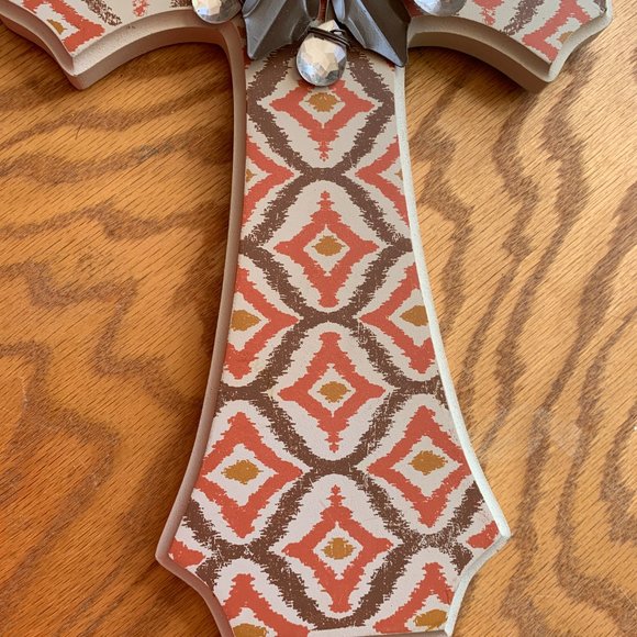 15.5in Layered hanging cross, brown, orange, tan, farmhouse, shabby, wall decor - Picture 3 of 7